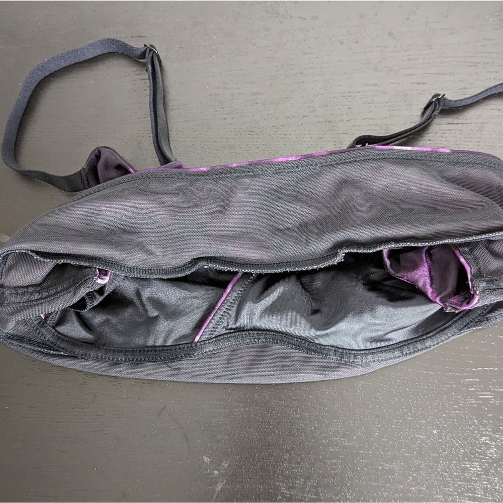 Adore Me Kali Contour Low-Impact Sports Bra Purple and Black Print Size Medium - Picture 3 of 8